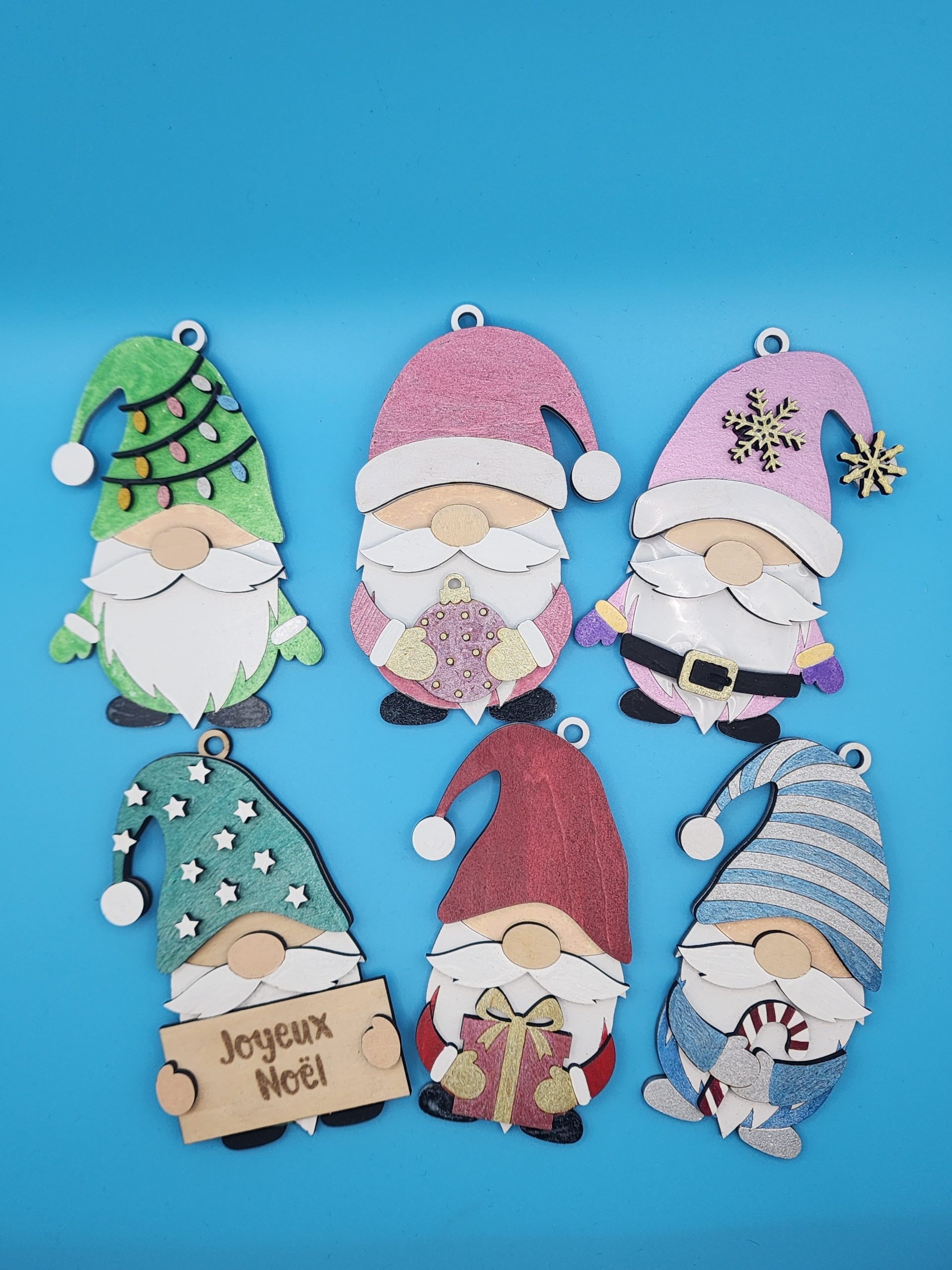 Gnomes de Noël en bois – Découpe laser ; peinture artisanale – Image 3