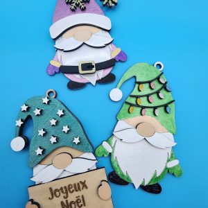 Gnomes de Noël en bois – Découpe laser ; peinture artisanale